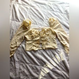 NWT Women’s Yellow Floral Print Front Tie Relaxed  Blouse